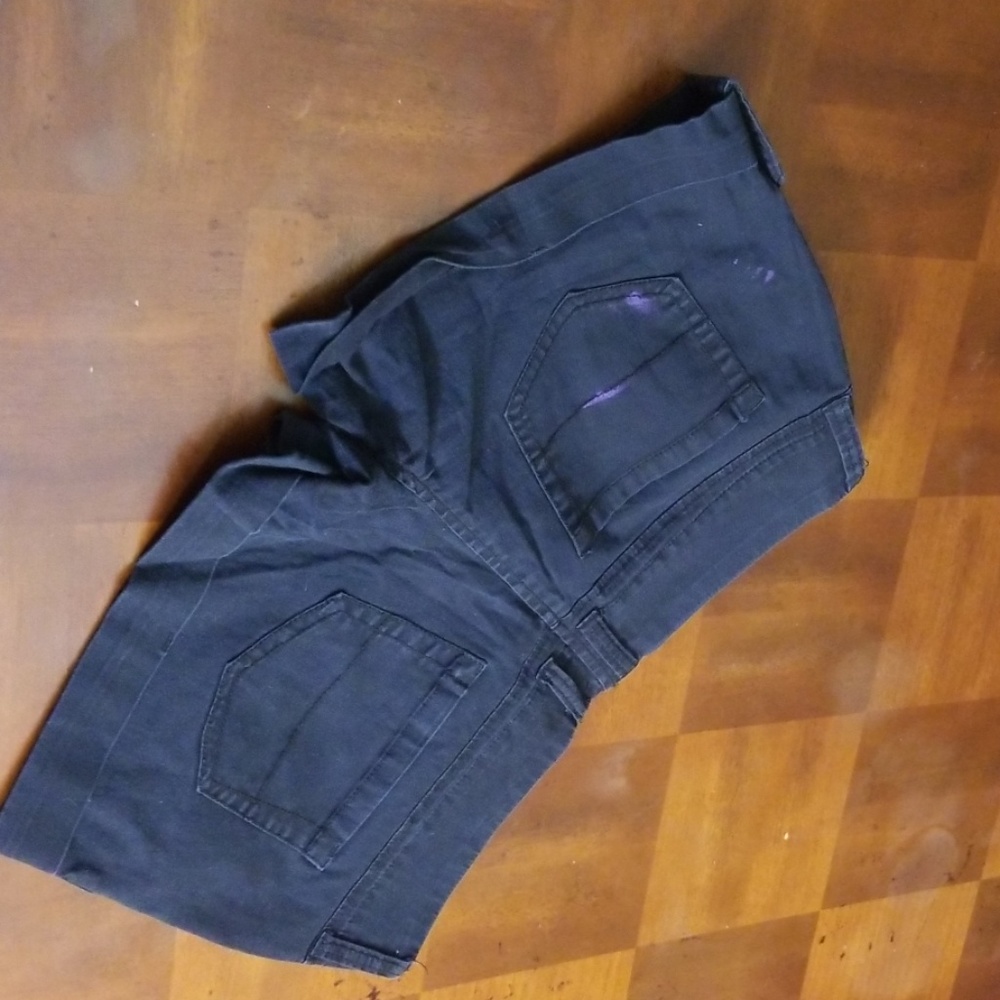 Short - Picture 2 of 3